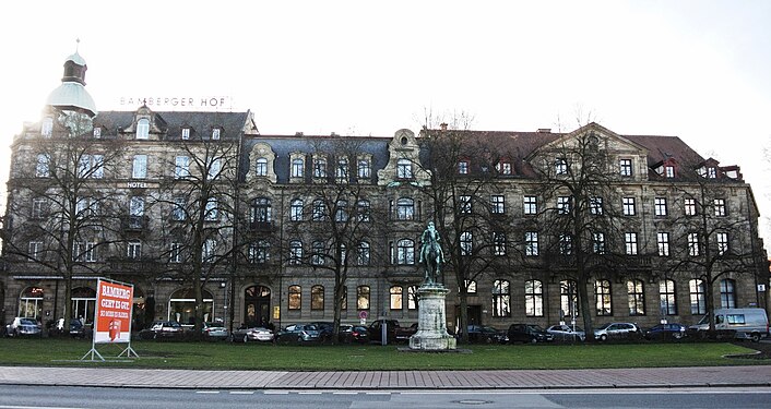 Sidewalk in front of Bamberger Hof