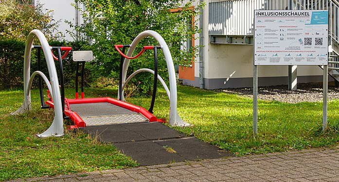 Swing for wheelchairs (Inclusion swing)