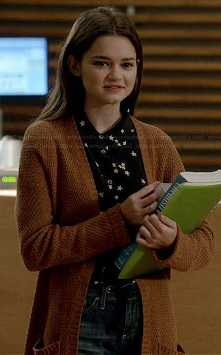 Emma’s black and white star print shirt and tan knit cardigan on Red Band Society