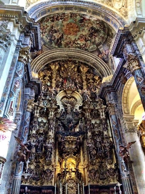 salvador-church-seville-interior-photo