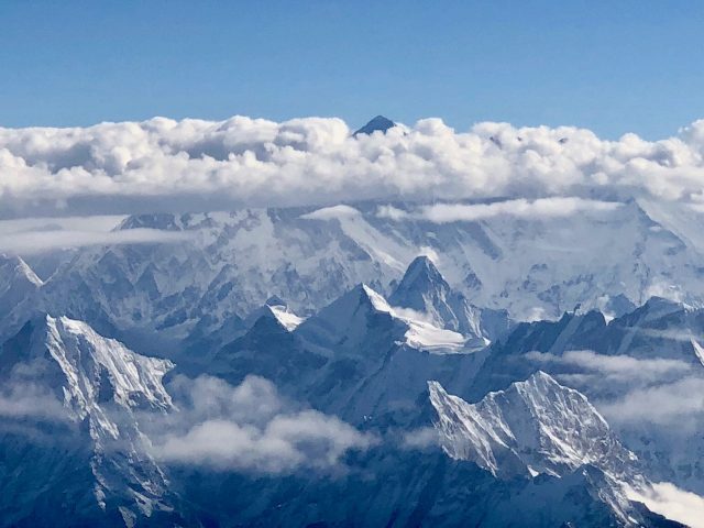 mount-everest-view-plane-window-photo