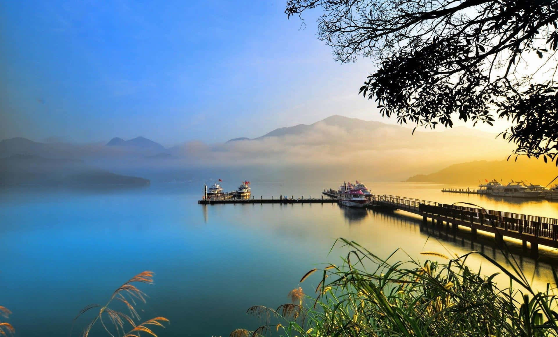 Hermoso Lago Fondo de pantalla