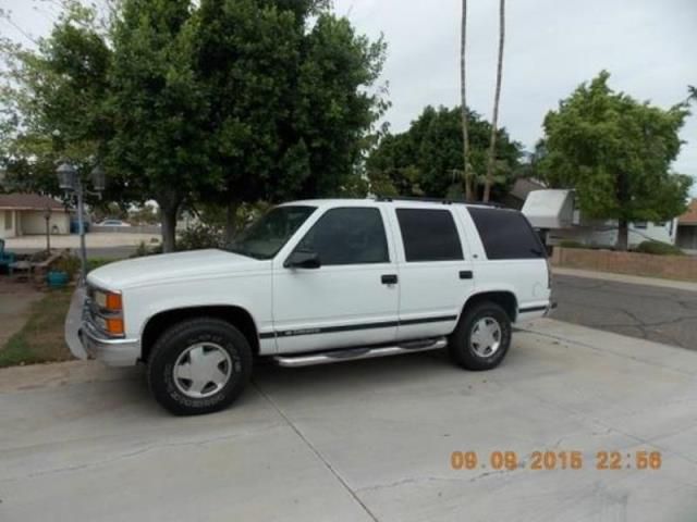 Chevrolet - tahoe - 8 - cylinder