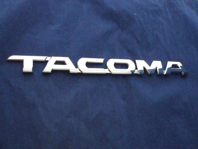 Toyota Tacoma Emblem