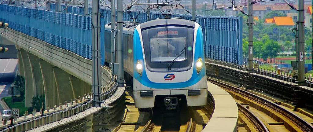 Metro line 2 and line 4, subway at Suzhou Railway station, Suzhou Train Station