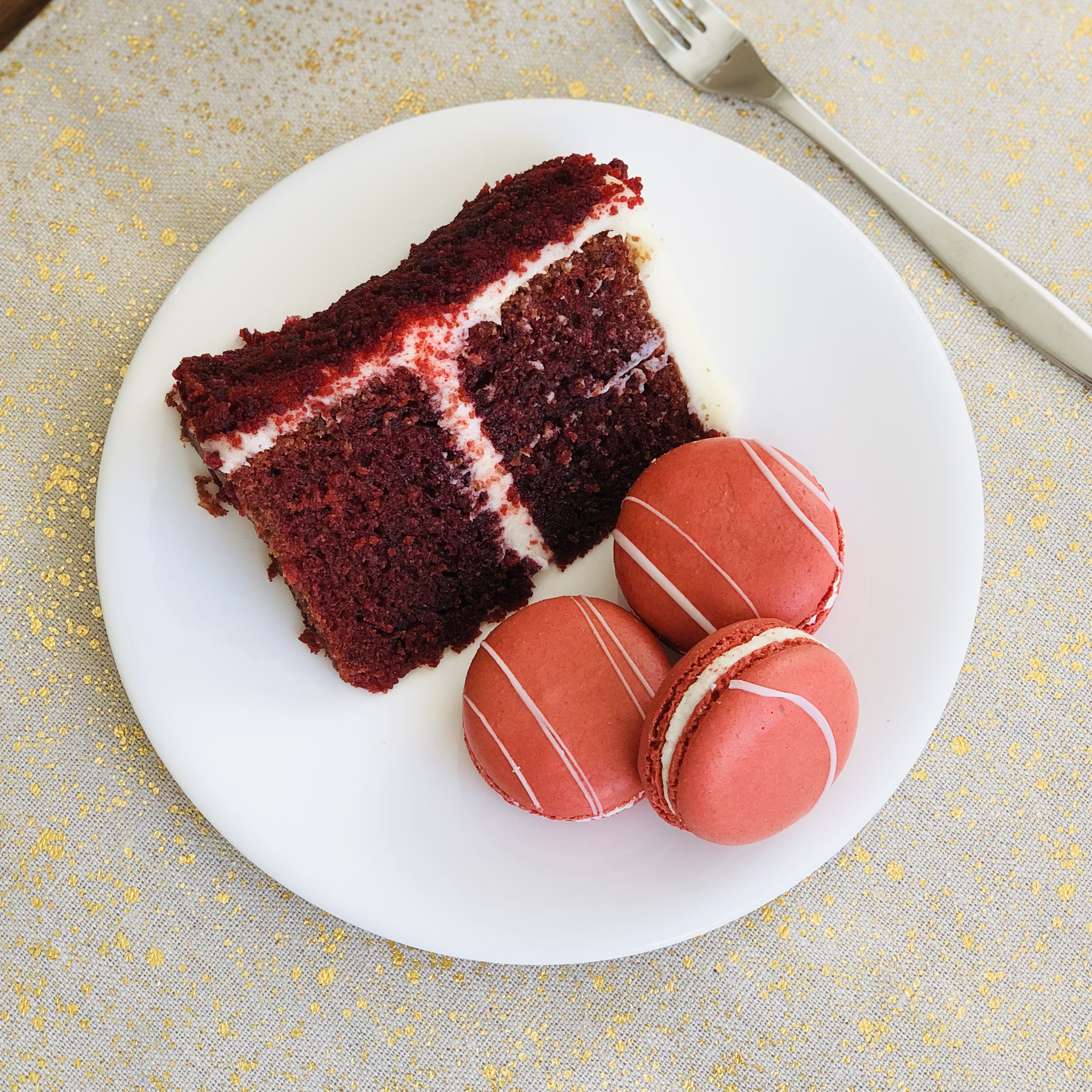 Red Velvet Macaron