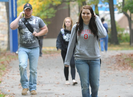 BC3 students walking on campus