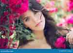 Image result for femmes avec Une fleurs. Size: 150 x 109. Source: fr.dreamstime.com