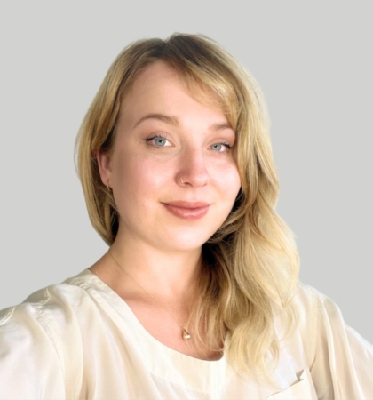 headshot of Allie Stephens on grey background