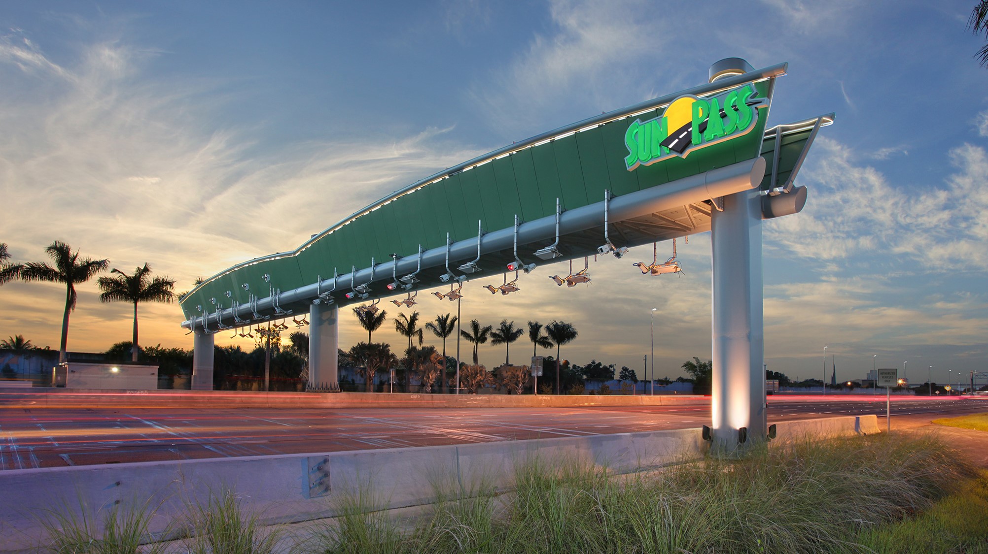 sunpass gantry image