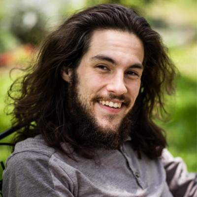 Noah Ledbetter