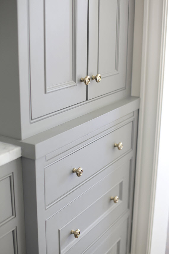 gray kitchen cabinets // H2 Design + Build