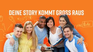 Junge Leute stehen vor einer orangenen Medienwand. (Foto: picture alliance/Pandamedia/Montage SR)