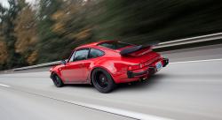 Porsche 930