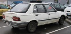 PEUGEOT 309 white