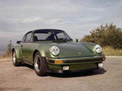 PORSCHE 930 green