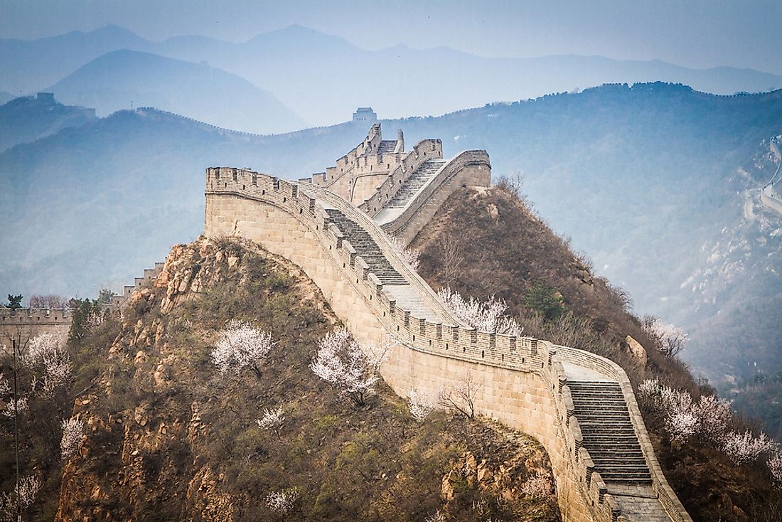 Best Tourist Attractions Along The Great Wall Of China Worldatlas | Hot ...