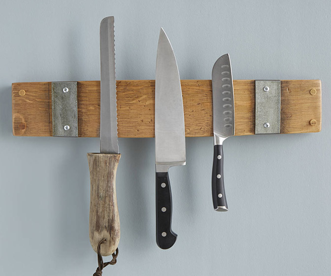 Magnetic Wine Barrel Knife Rack