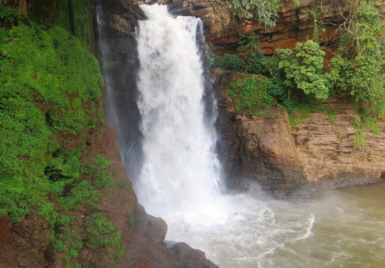 Arvalem Waterfalls