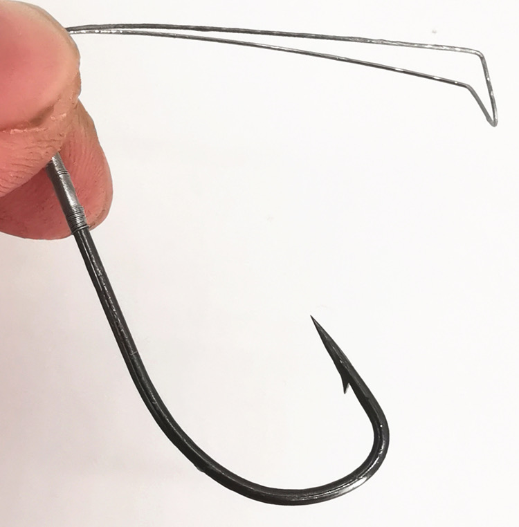 detail of weedless hooks