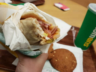 Rst Chicken FlatBd, Fresh Value Meal(2 Cookies, 22oz Fountain Drink)