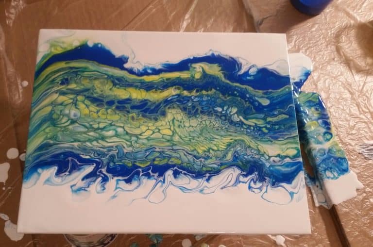 acrylic pour swipe