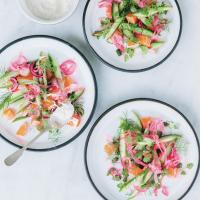 Smoked Salmon with Horseradish Cream_image