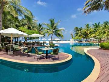 resort in the Maldives jigsaw puzzle online