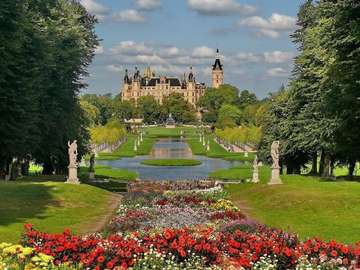 Schwerin in Germany jigsaw puzzle online