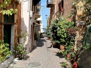 A street - Crete online puzzle