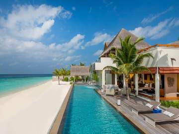 Hotel on Maldives online puzzle