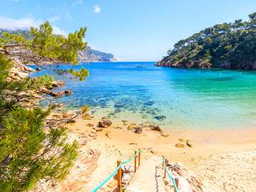 Aiguablava beach, Costa Brava, Spain jigsaw puzzle online