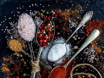 spoons with spices jigsaw puzzle online