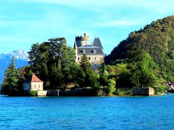 Lake Annecy in France online puzzle