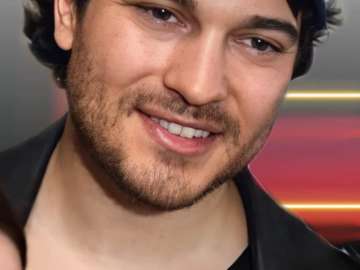 Cagatay Ulusoy online puzzle