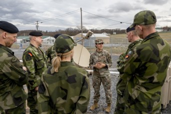 Swedish Army chief visits New York Army Guard exercise