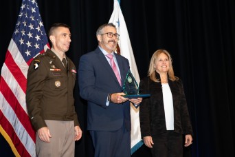 National Guard Bureau Civilian Receives DOD CIO Award