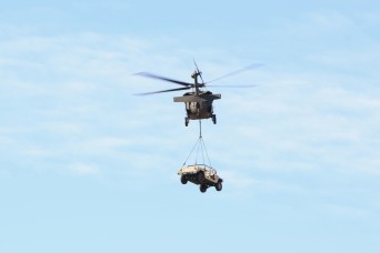 Red Dragons Hone Sling Load Skills During Drill Weekend