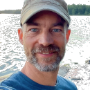 @tompluess