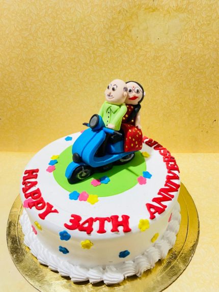 customized anniversary cake