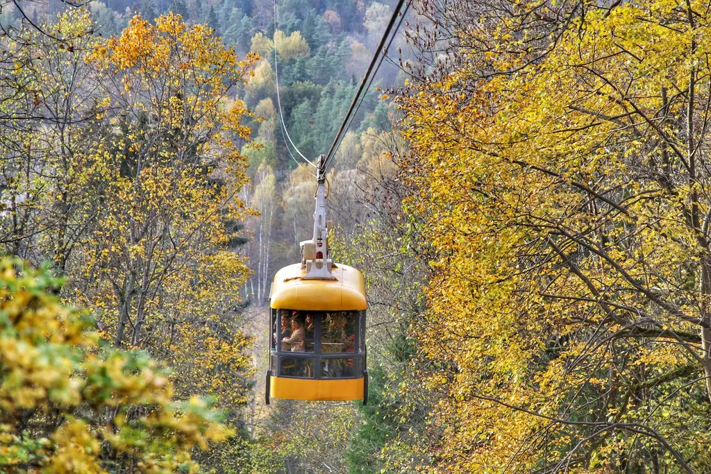 Sigulda adventures cable car yellow