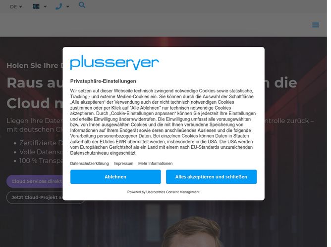 The website screenshot for https://www.plusserver.com