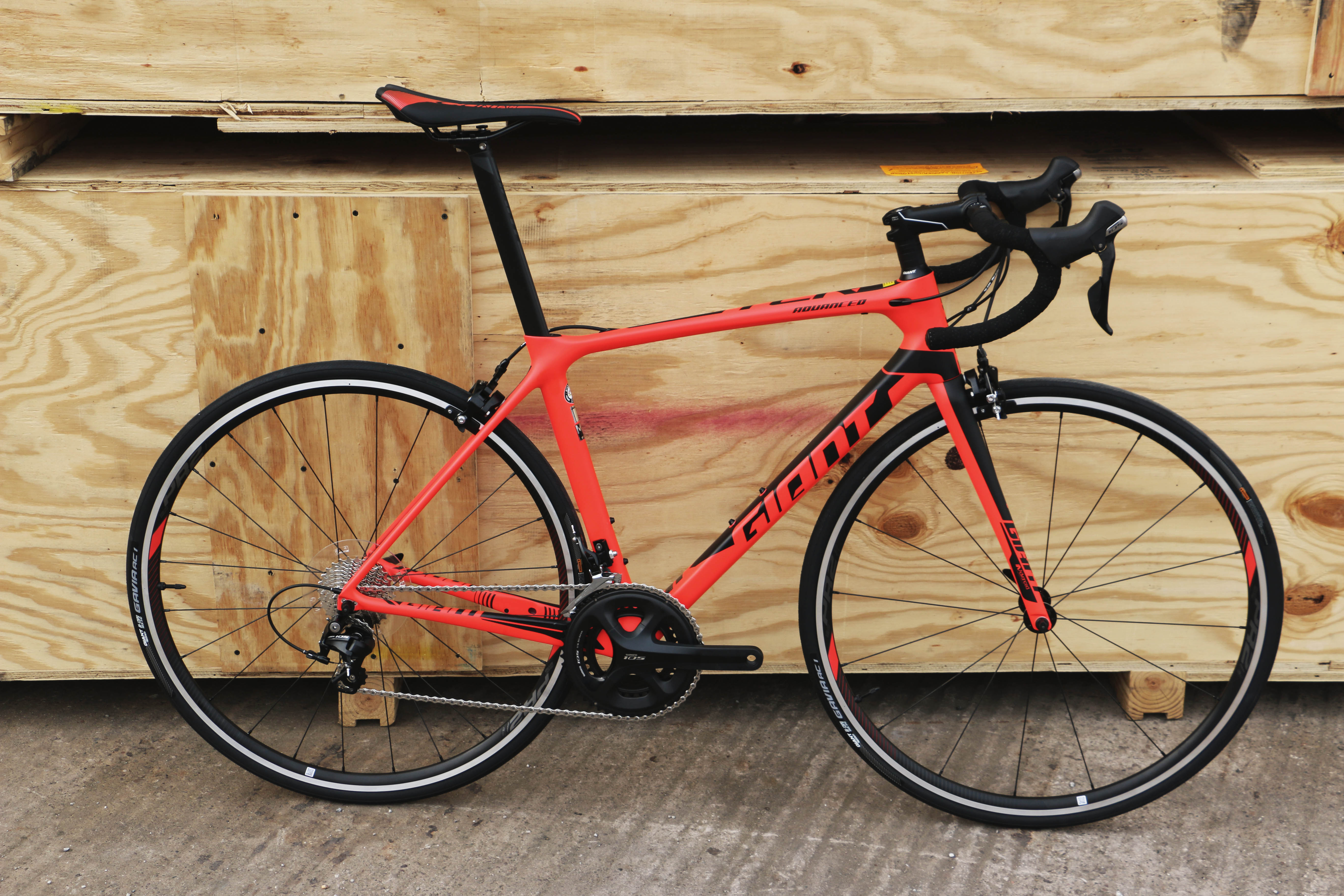 Understand and buy > giant tcr advanced pro 2 > disponibile