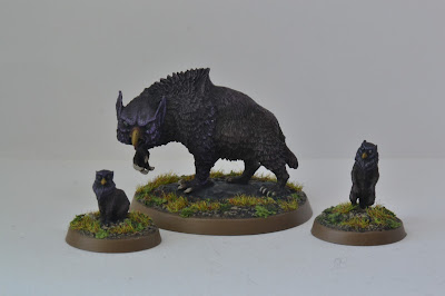 Owlbear and Cubs (Darksword Miniatures) Dungeons and Dragons Owlbear Miniature