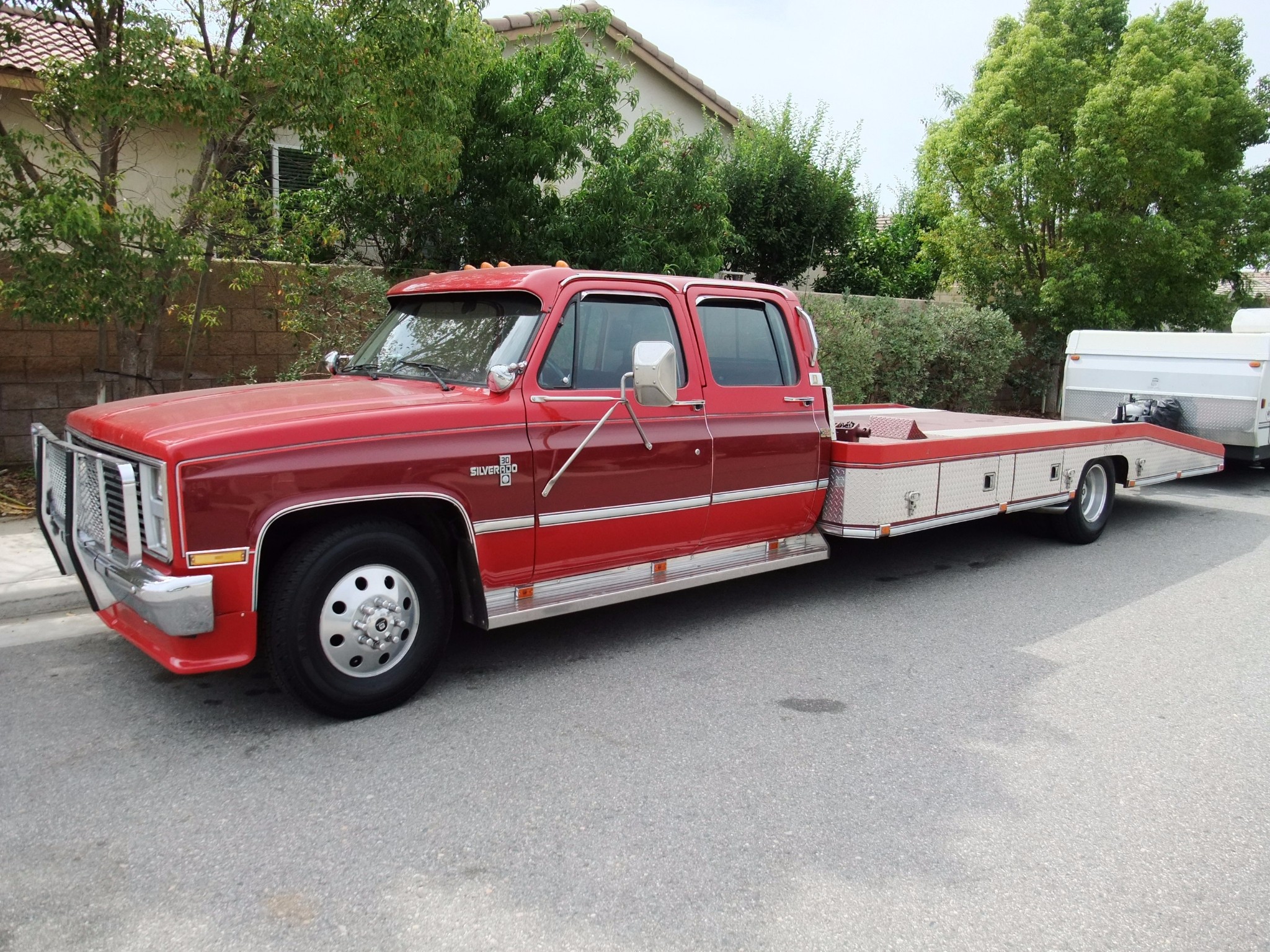 Crew Cab Car Hauler