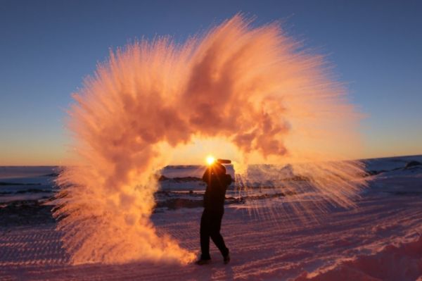 auringonvalo,meri,auringonlasku,auringonnousu,jää,ilta