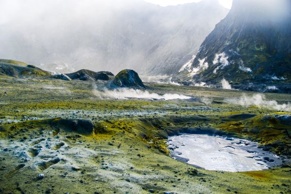 mountains,volcano,geyser