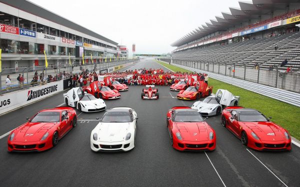 coche,vehículo,coche deportivo,Ferrari,carreras,Coche de rendimiento