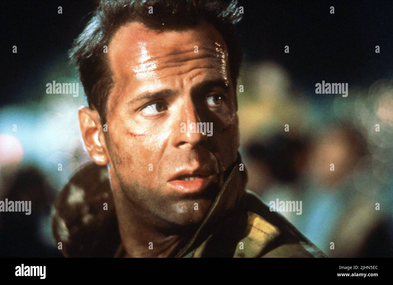 BRUCE WILLIS, DIE HARD 2, 1990 Stock Photo