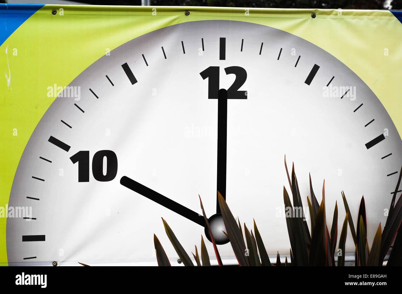 Clock face showing 10am Stock Photo